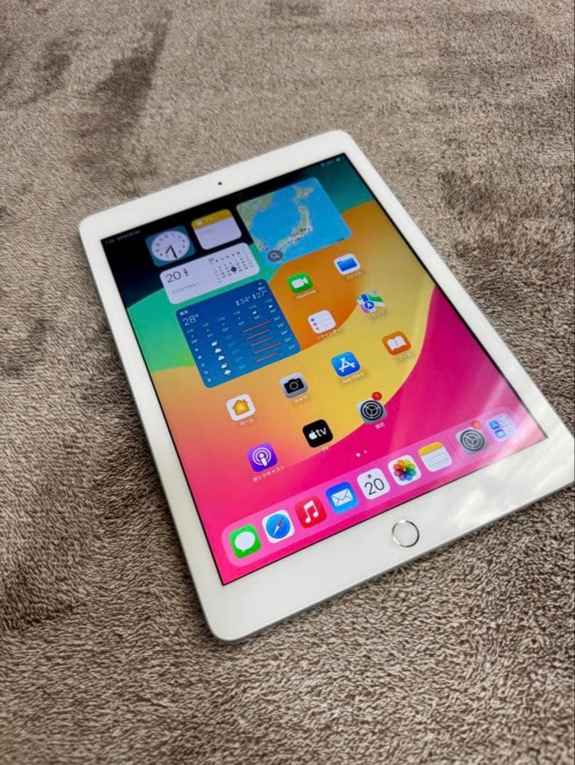 iPad 第6世代 32GB シルバー Wi-Fi+Cellular A1954