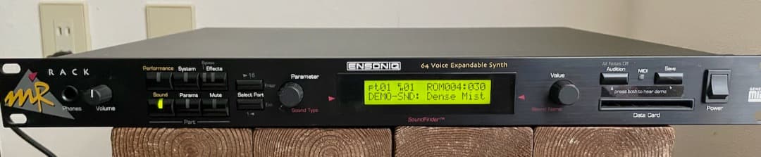 ENSONIQ MR-Rack 別売SoundROM 2個インストール済