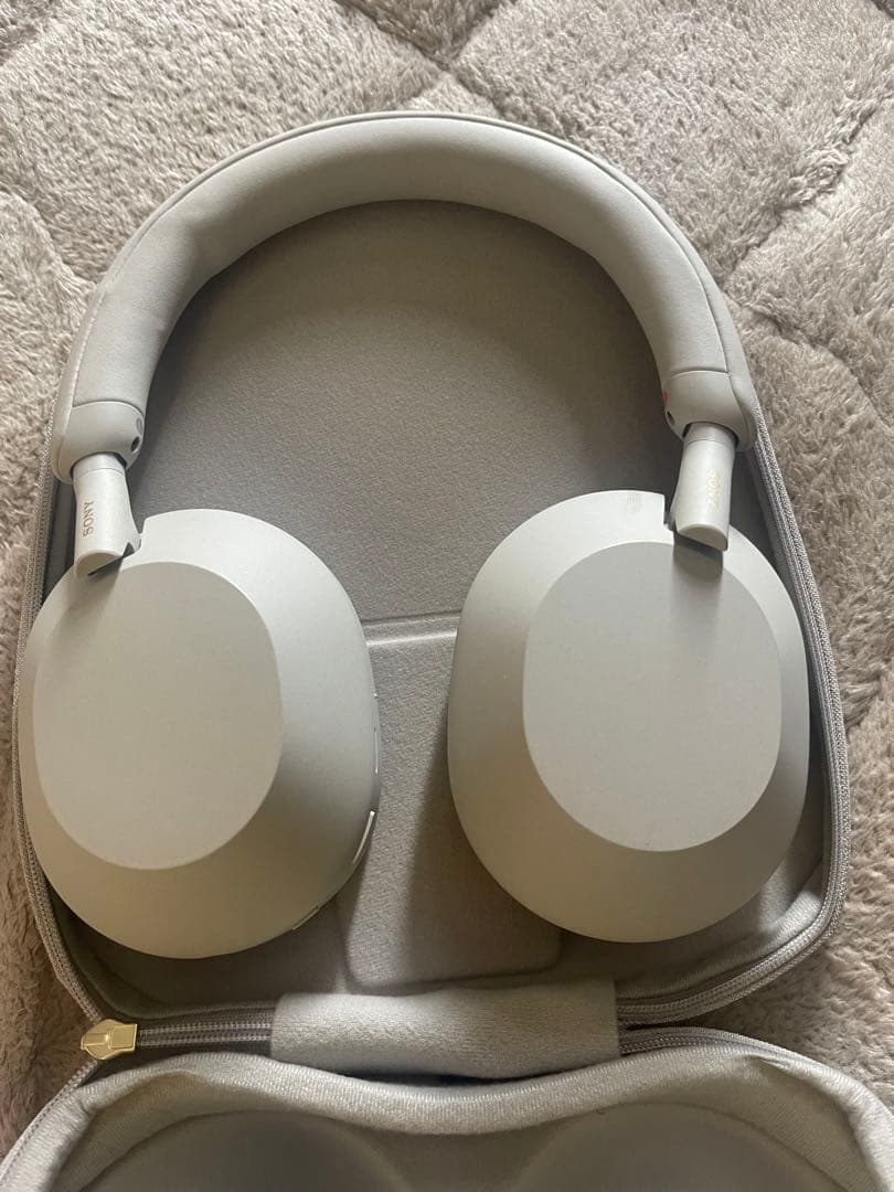 美品 SONY ワイヤレスヘッドホン WH-1000XM5 動作品