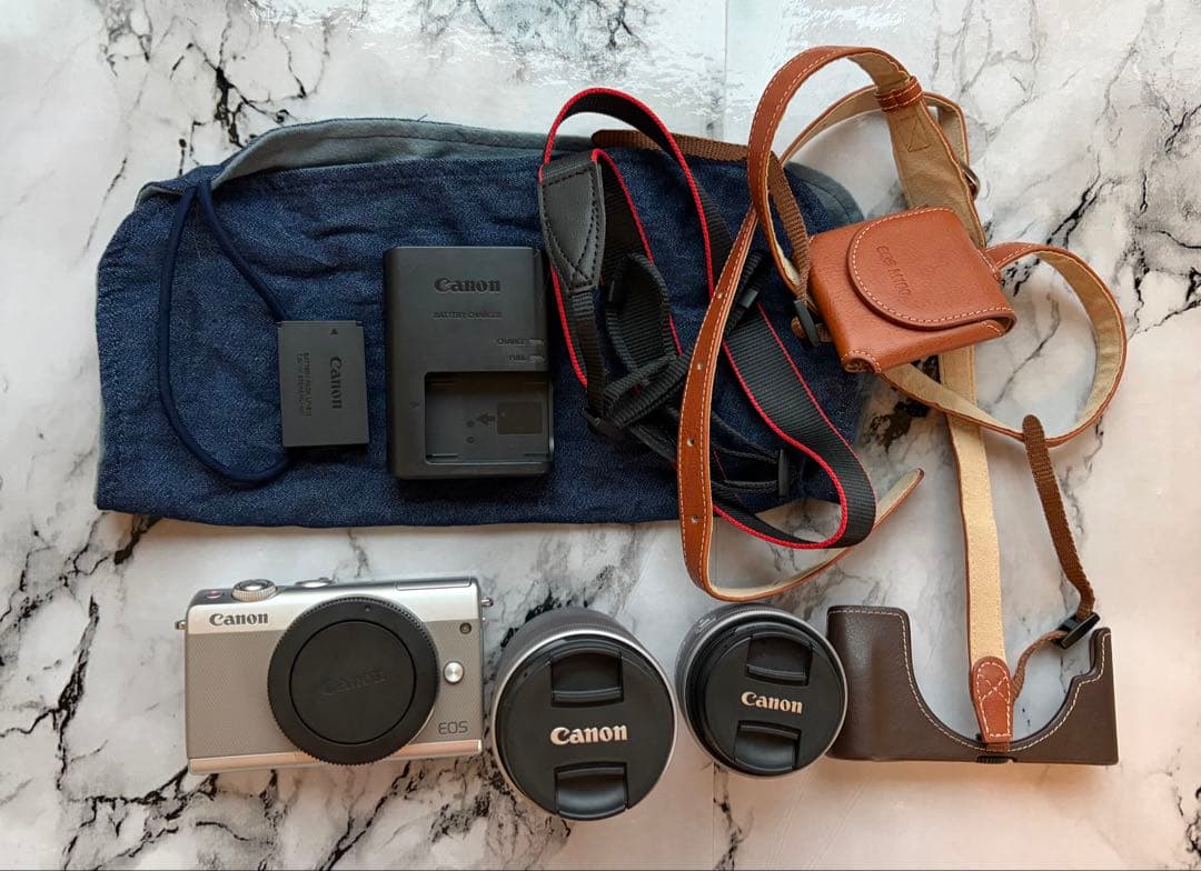 Canon EOS M100 ダブルズームキット 標準 望遠レンズ 週末限定値下