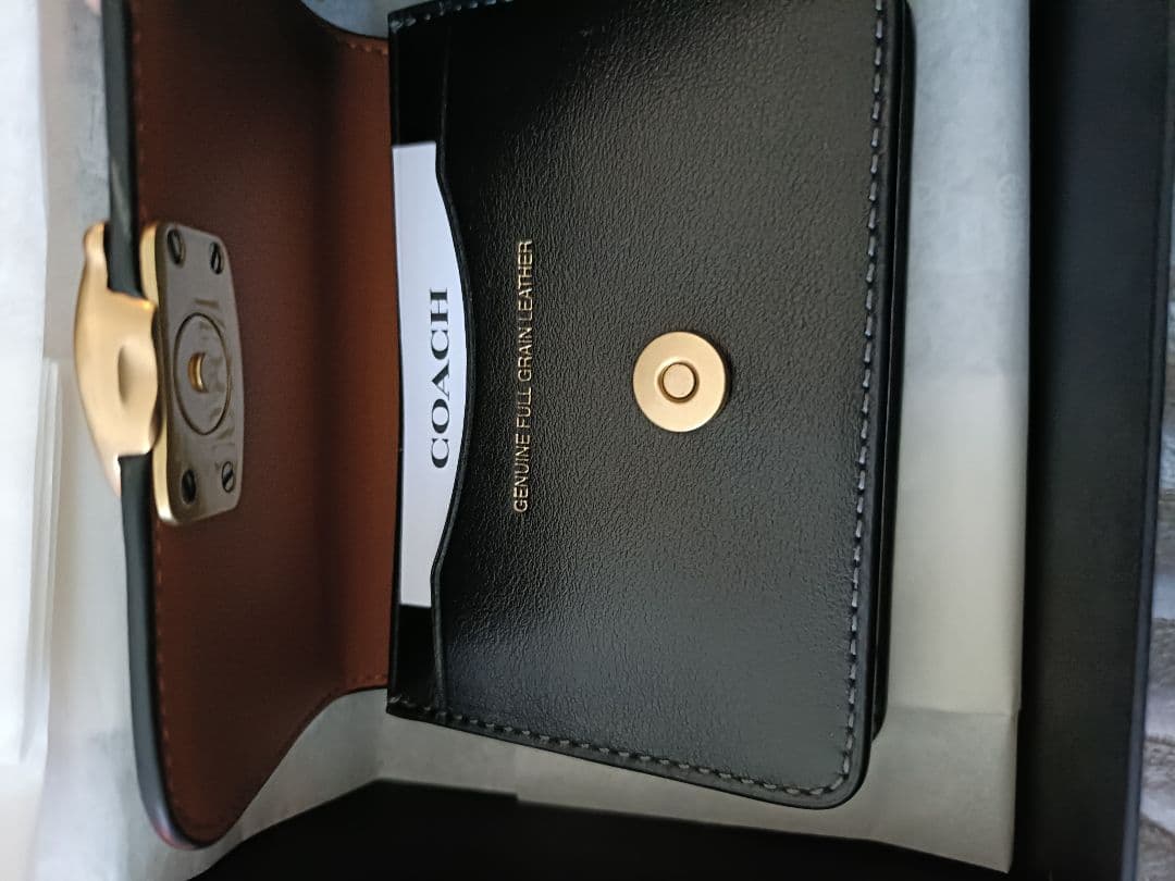 【hot3do】日本限定モデル　COACH　名刺入れ