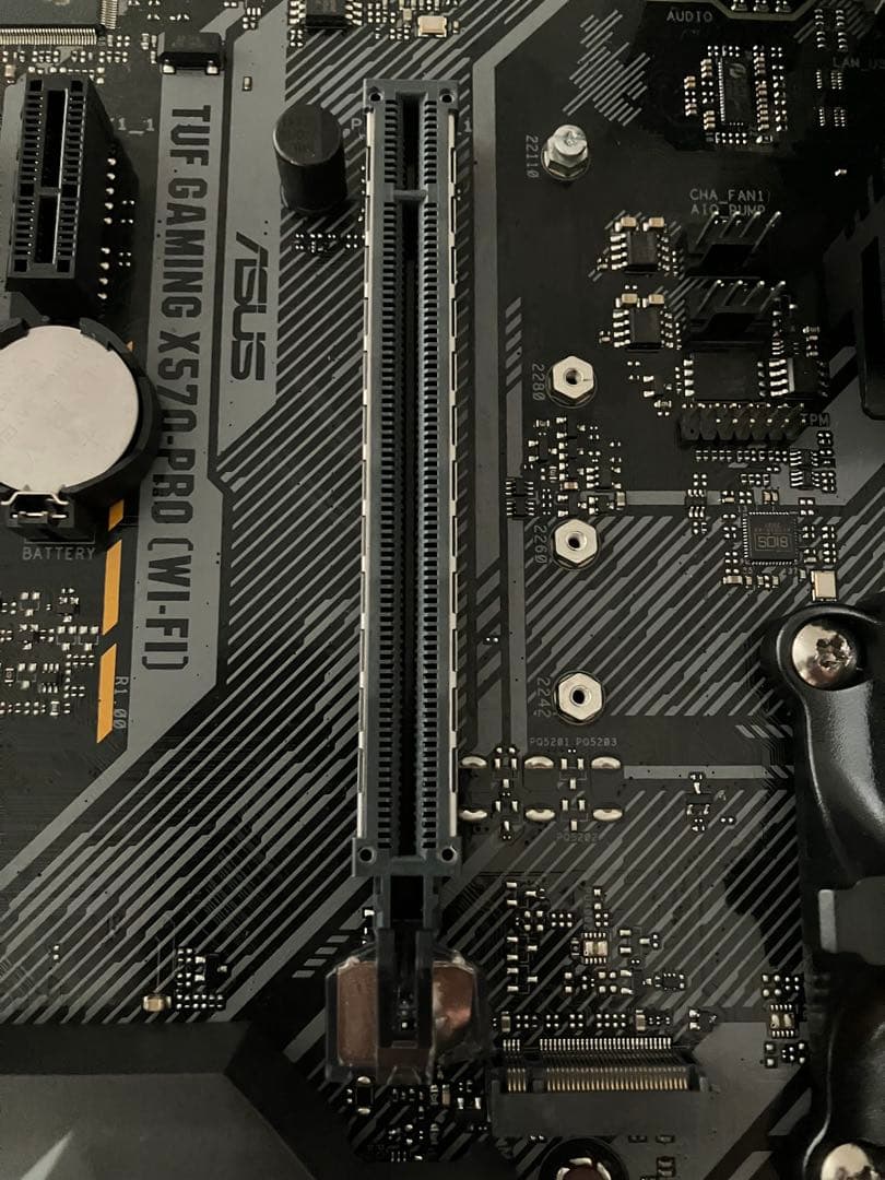 ASUS TUF GAMING X570-PRO (Wi-Fi) マザーボード