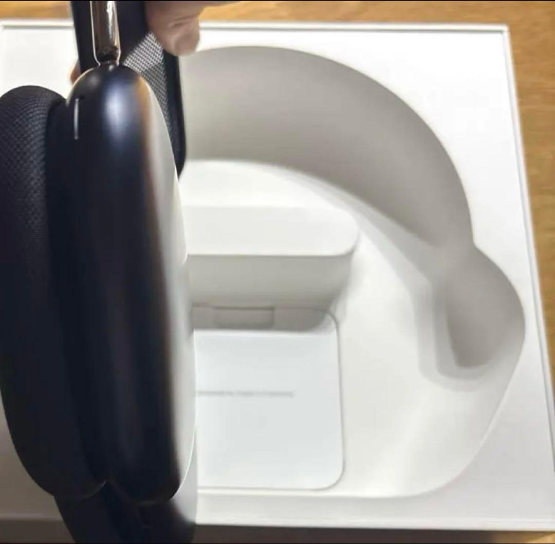 AirPods Max type C 黒(キズあり)
