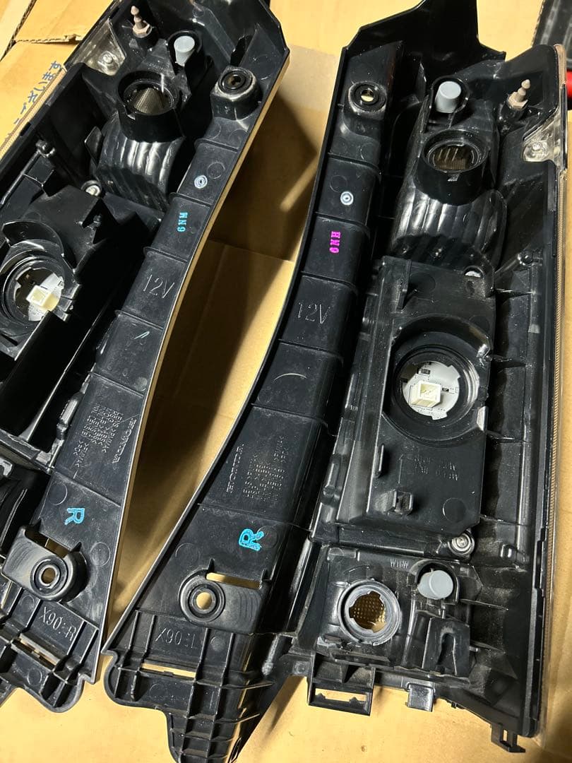 Nボックス　カスタム　テールライト　レンズ　LED JF1 JF2 純正品