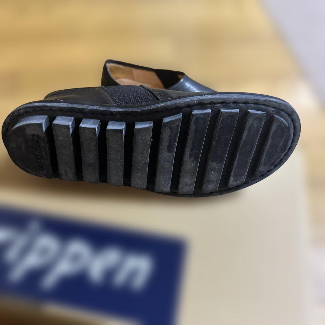 ま*︎様 Trippen ブラックオープントゥサンダル