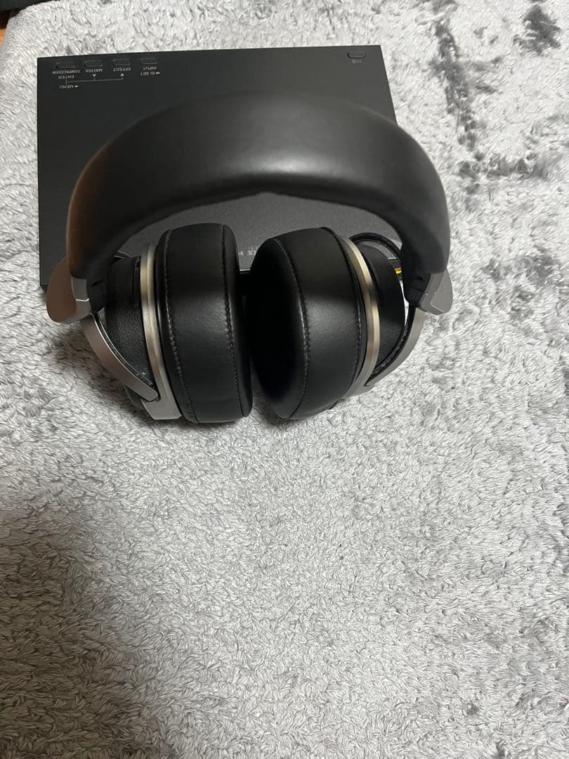 【極美品】SONY MDR-HW700DS ★イヤーパッドダメージ無し★ 除菌済