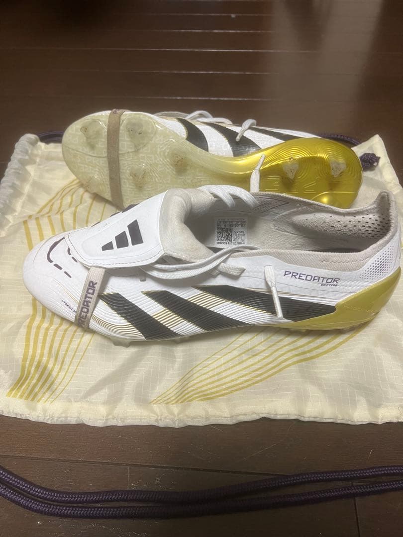 adidas Predator サッカーシューズ・スパイク