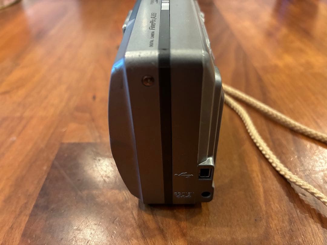 【動作確認済】FUJIFILM FinePix A203 オールドデジカメ 美品