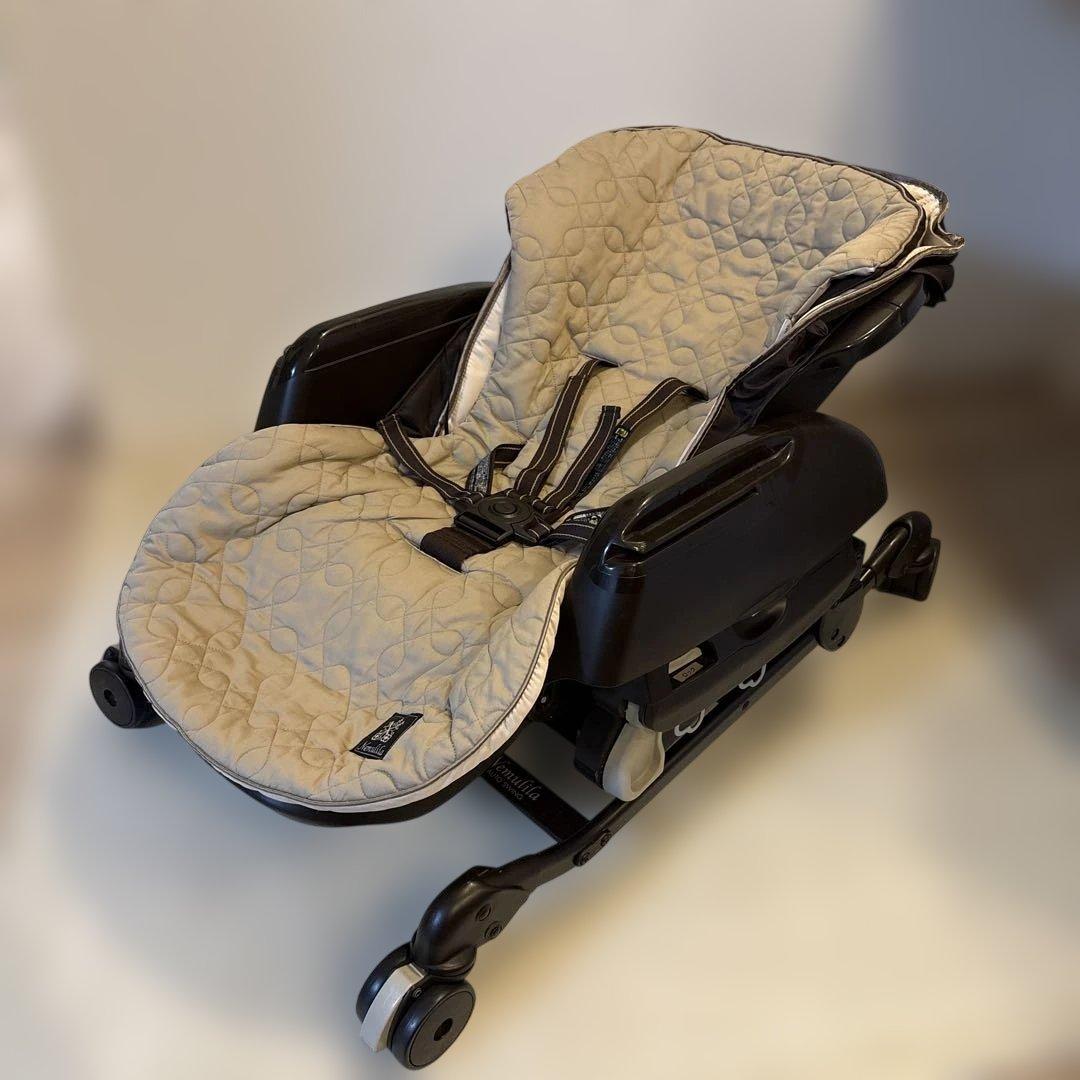 Combi コンビ ネムリラ オートスウィング 電動ハイローチェア