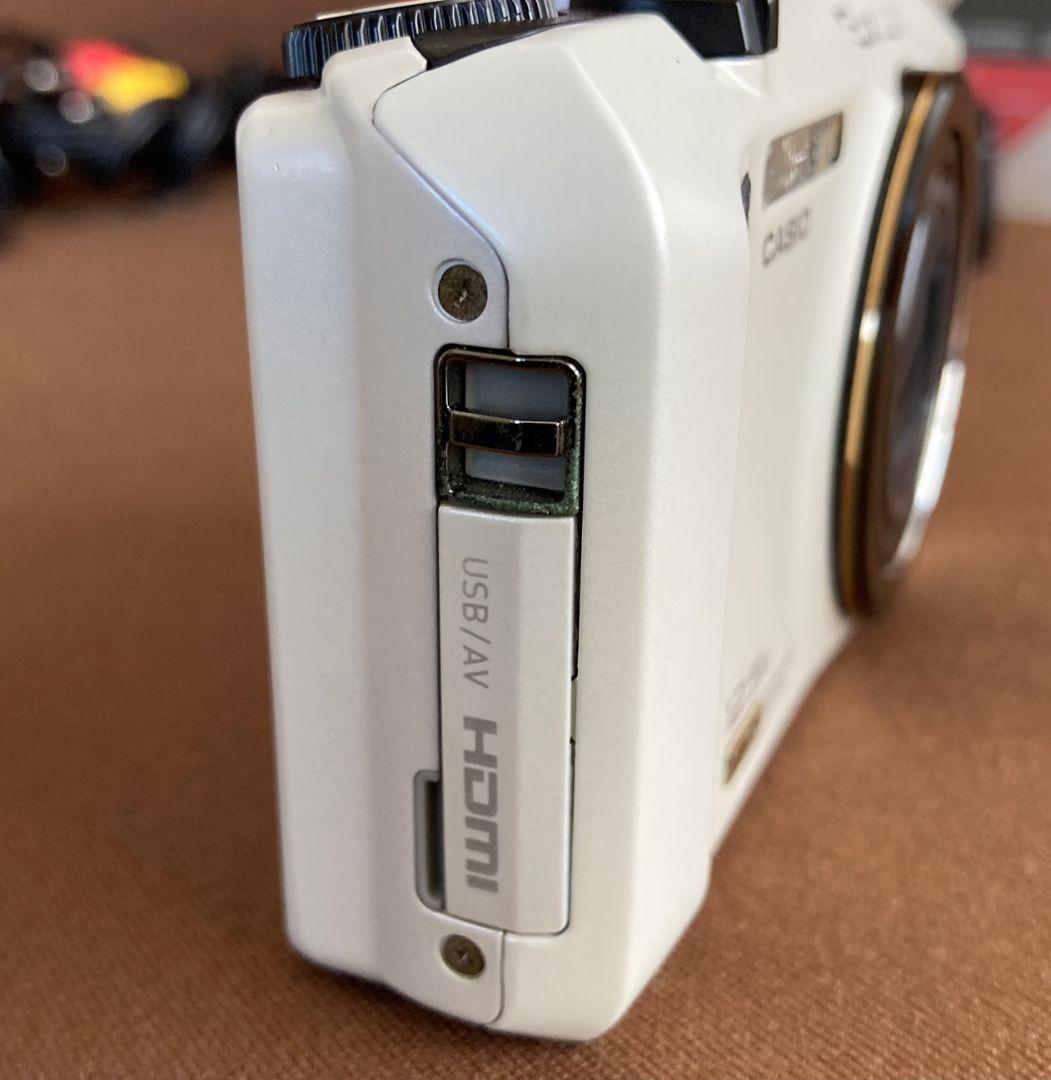 CASIO カシオ EXILIM エクシリム EX-ZR100 ホワイト