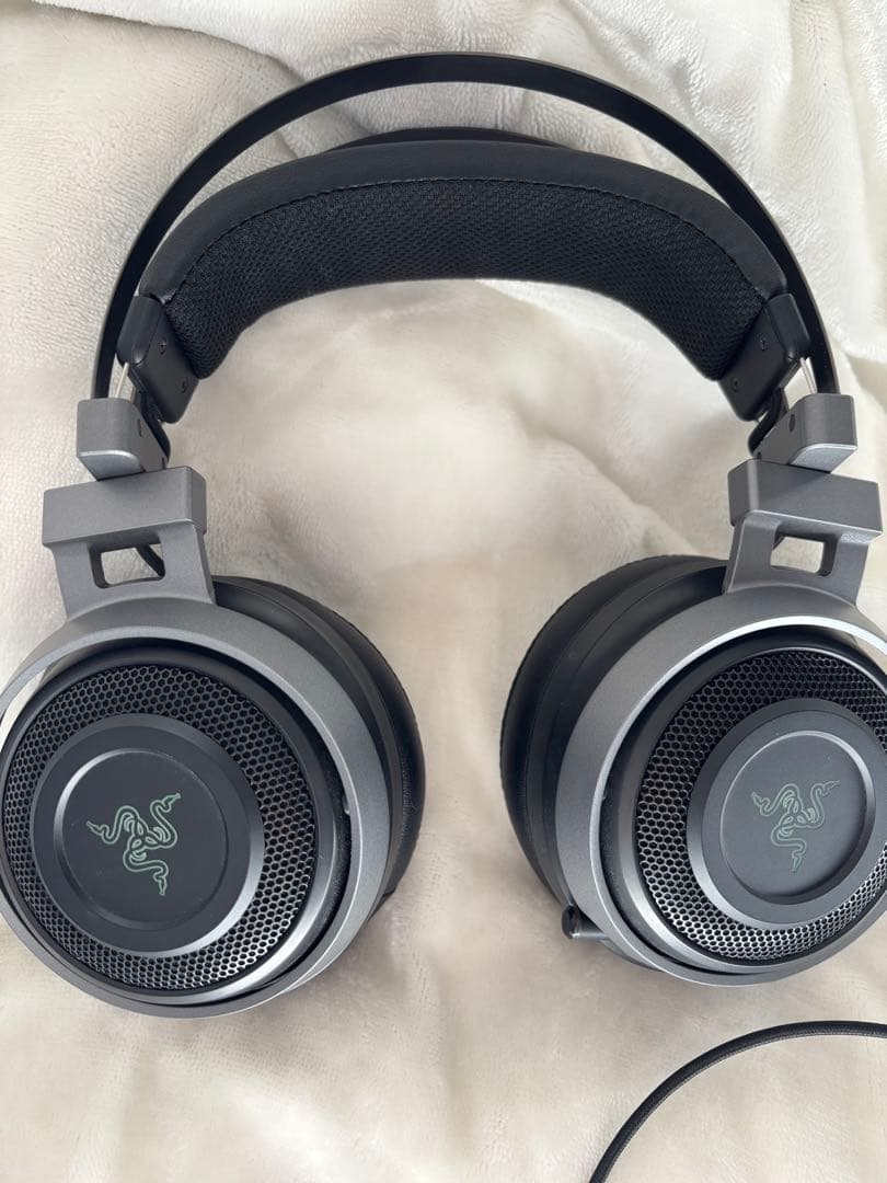 Nari Ultimate ワイヤレスゲーミングヘッドセット