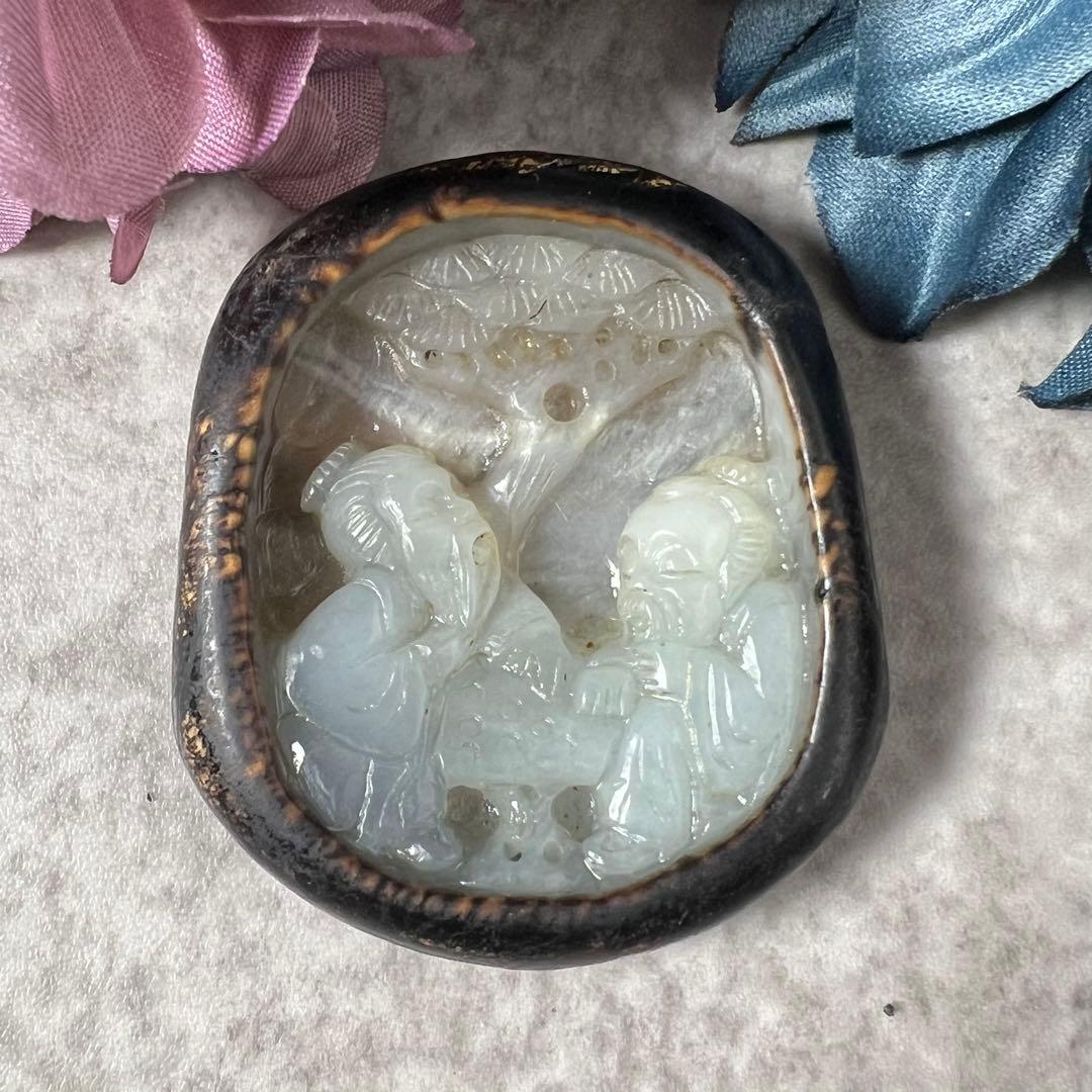 【白玉】皮付き白玉松下老人図吊坠　ペンダントトップ