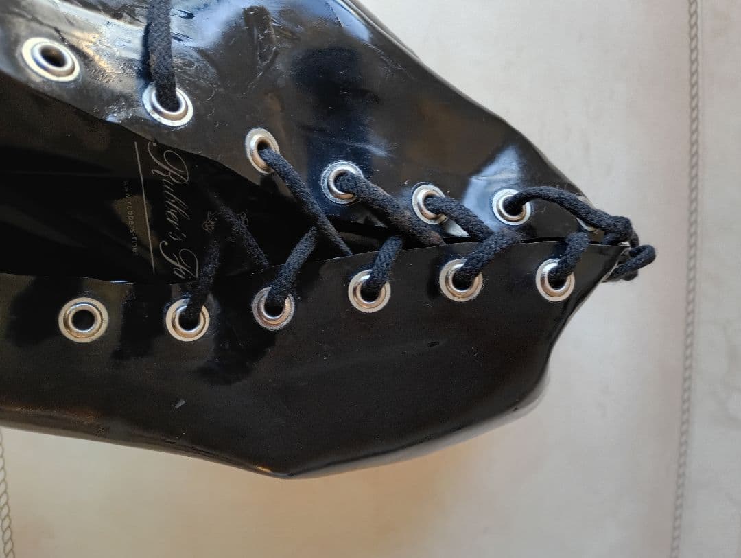 Rubber's Finest 本格ラバーマスク 1.2mm 厚　女