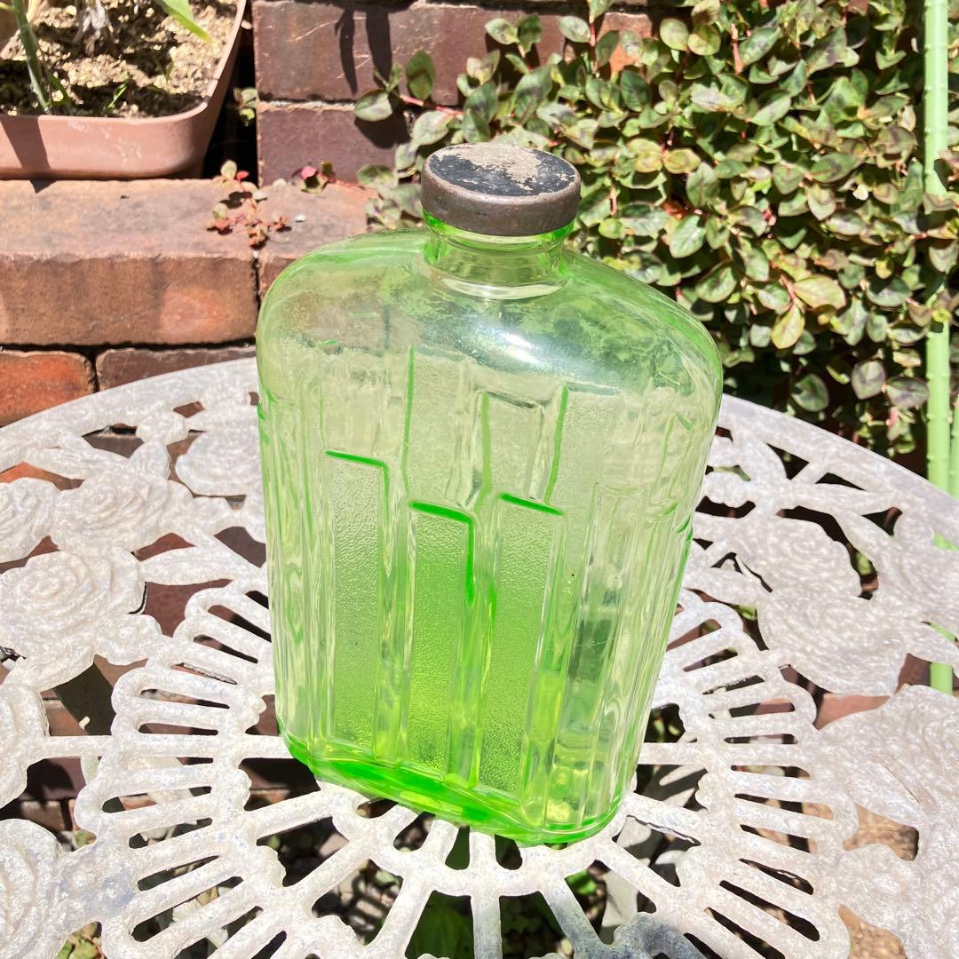 ウランガラス　2L ウォーターボトル　ディプレッショングラス　大正浪漫　アメリカ