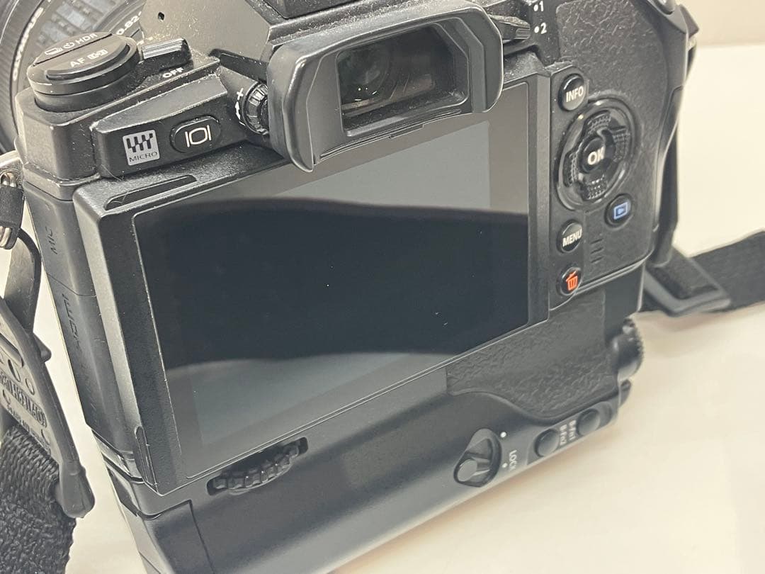 オリンパス　一眼レフ　E-M1 望遠レンズ　セット【②】