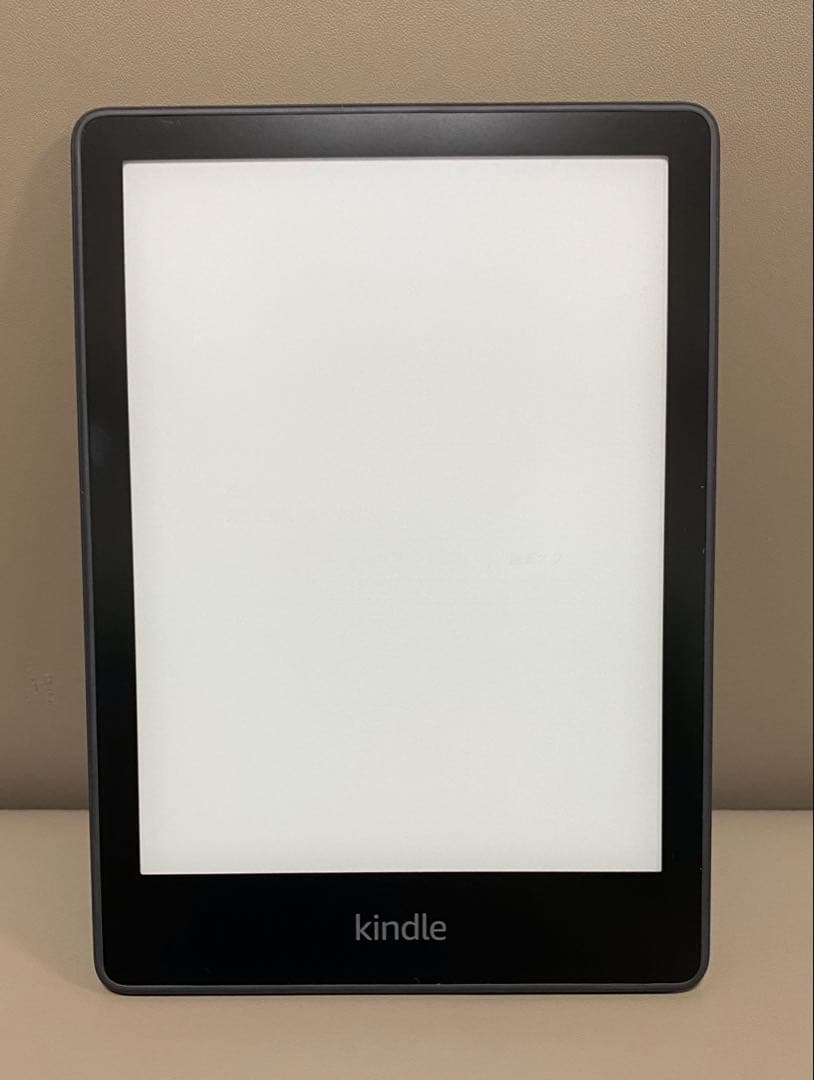 Kindle Paperwhite 8GB 6.8インチ カバー付き