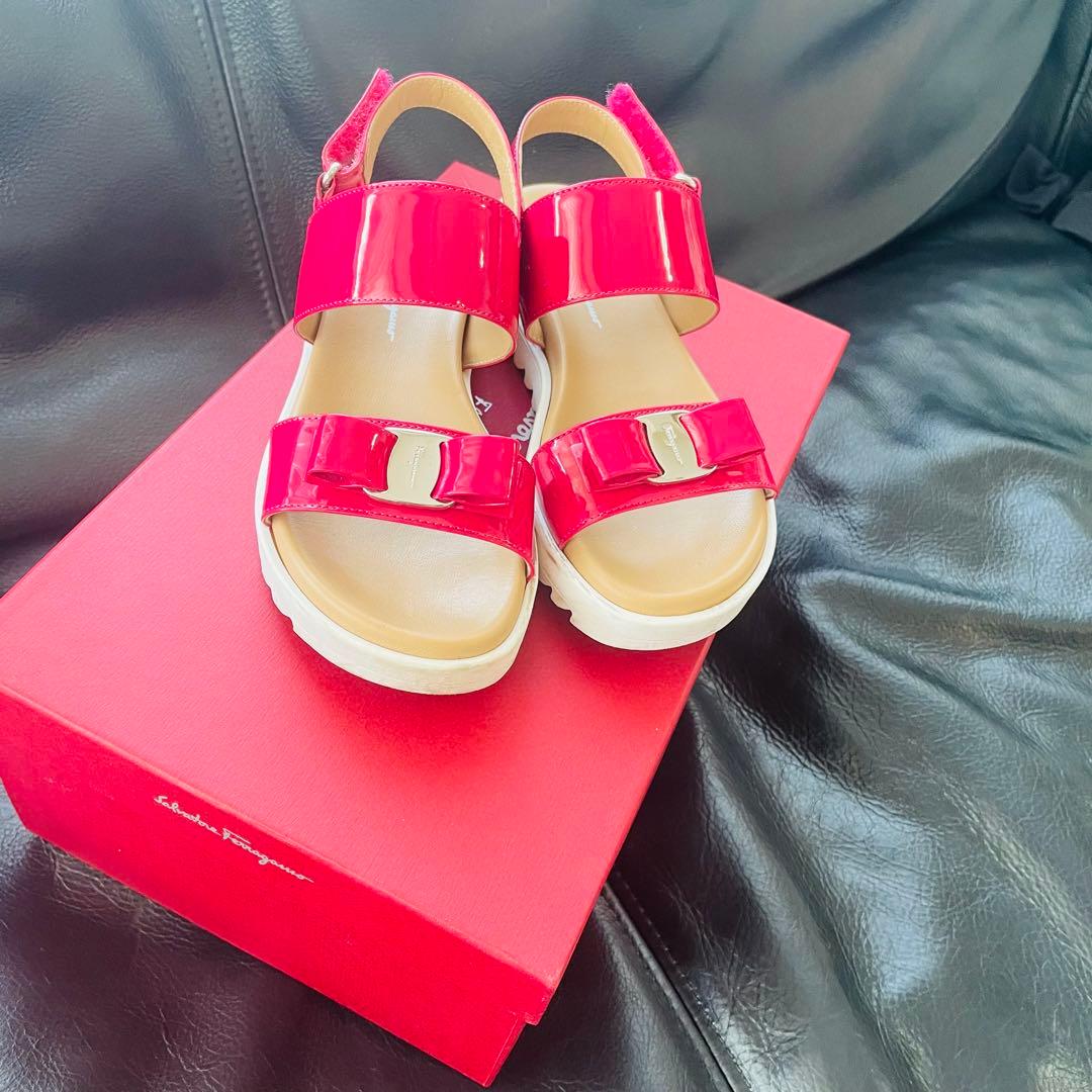Ferragamo フェラガモ キッズ サンダル 31 19cm相当