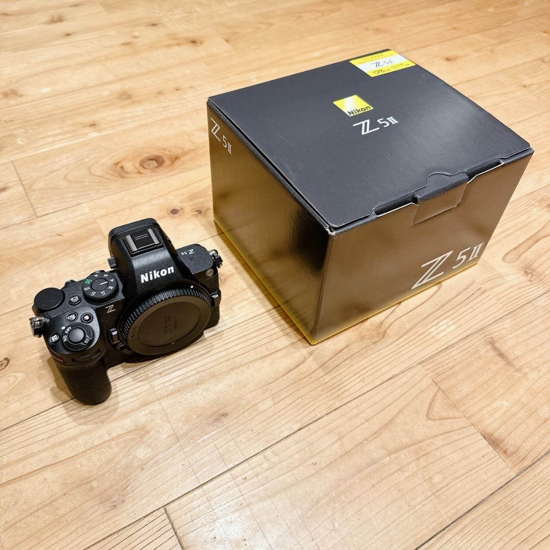 Nikon Z 5 II 本体美品 箱付き　保証書付き