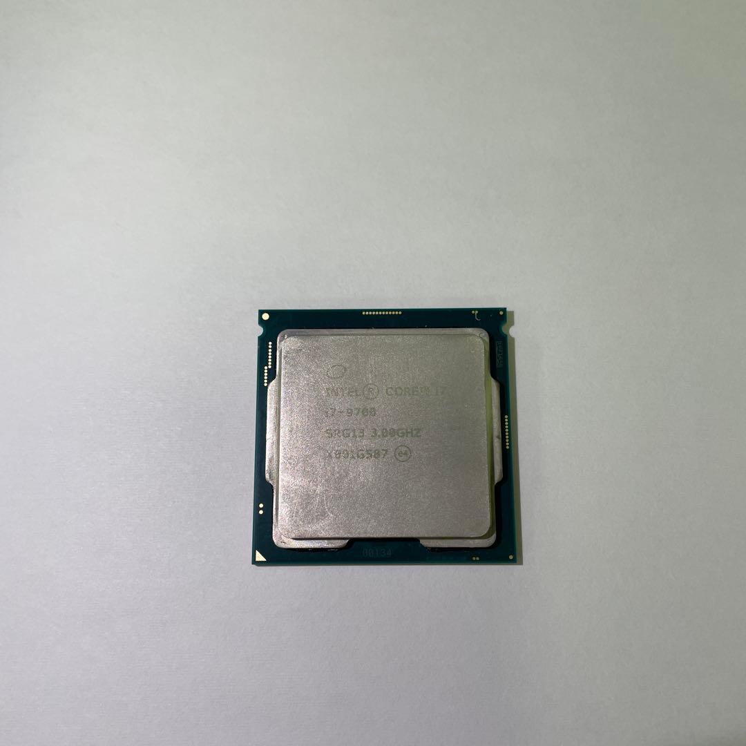 CPU　Intel Core i7 9700 SRG13