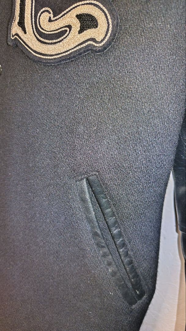 極上品質 EL RADIALL CONVOYS スタジャン