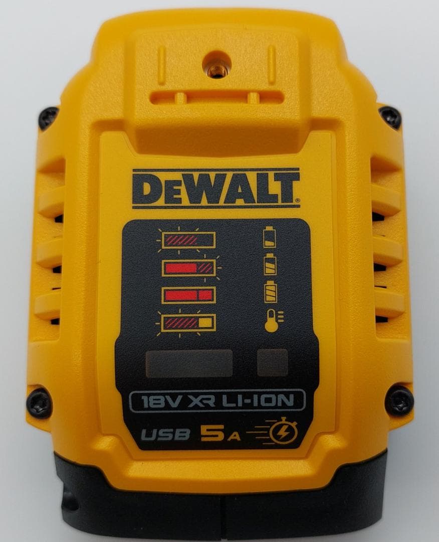 残り一個【メーカー純正品】Dewalt 100W高速充電 USBモバイルバッテリ