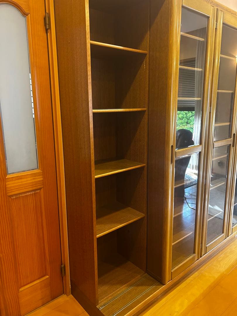 本屋のスライド書棚