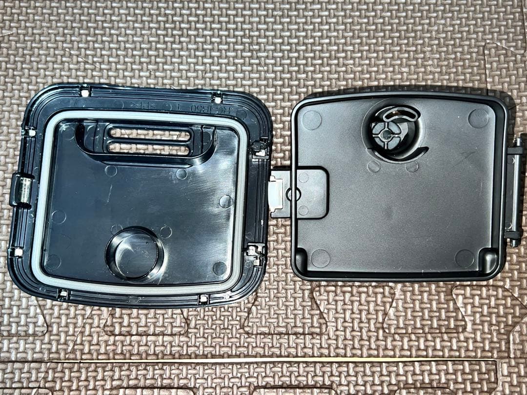 2022年製　アイリスオーヤマ 銘柄炊き IHジャー炊飯器 RC-IK10-B