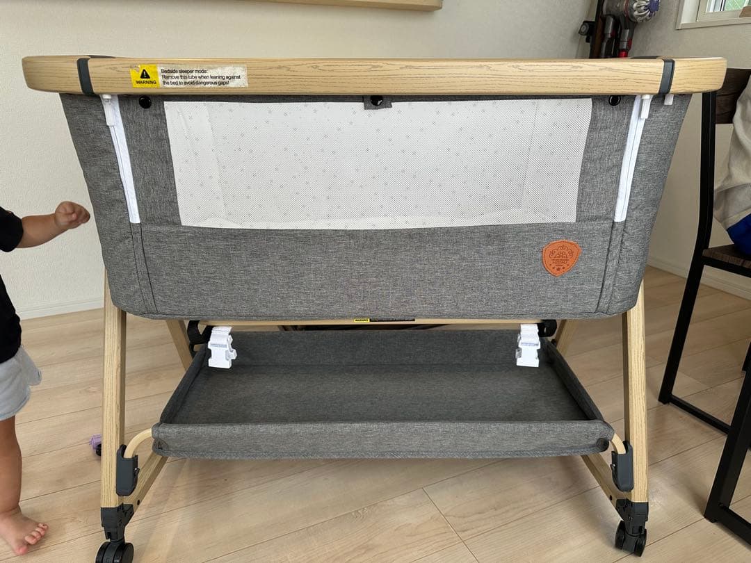 美品限定値下げ！ベビーベッド グレー