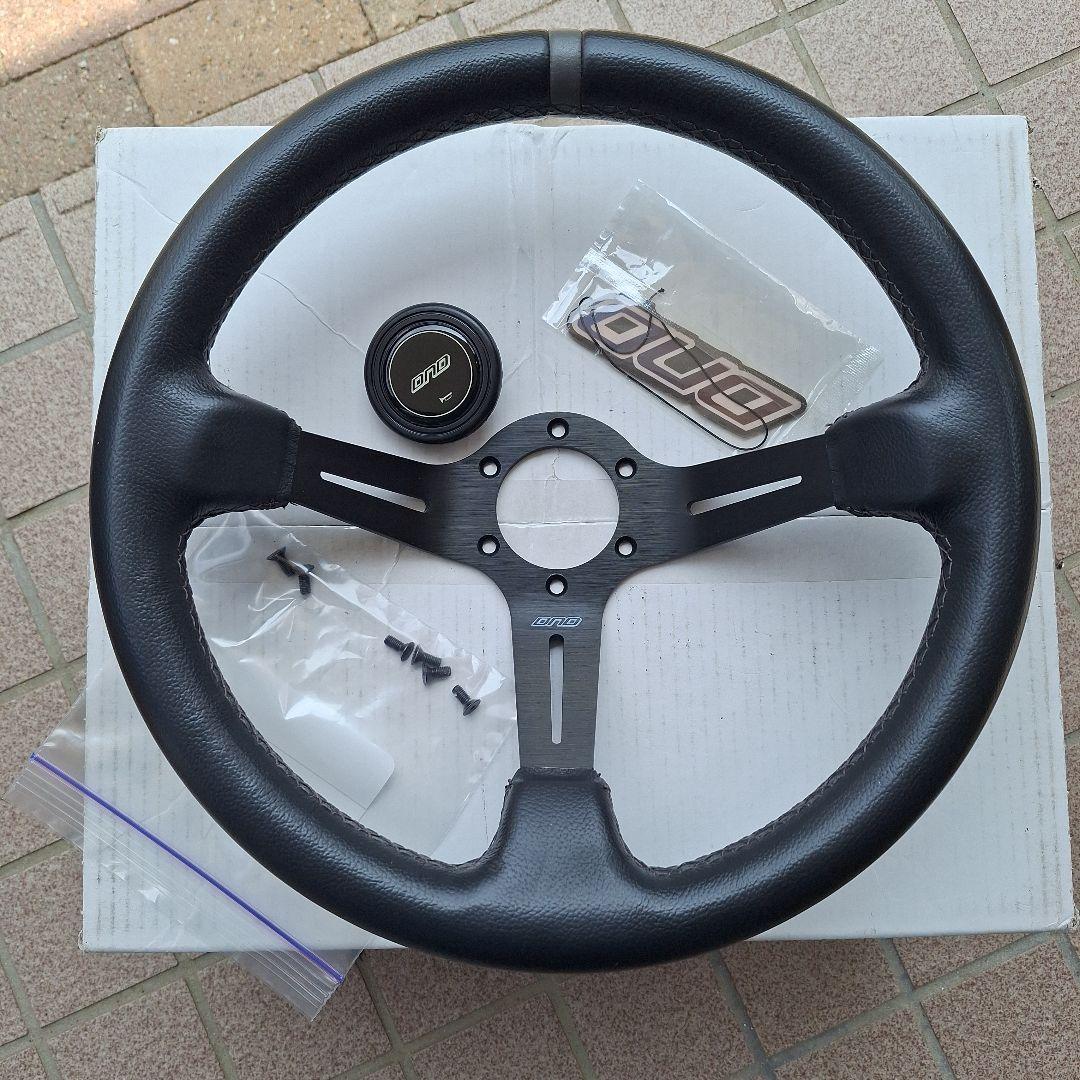 DNDパフォーマンス　レザー　グレーステッチ　ステアリング