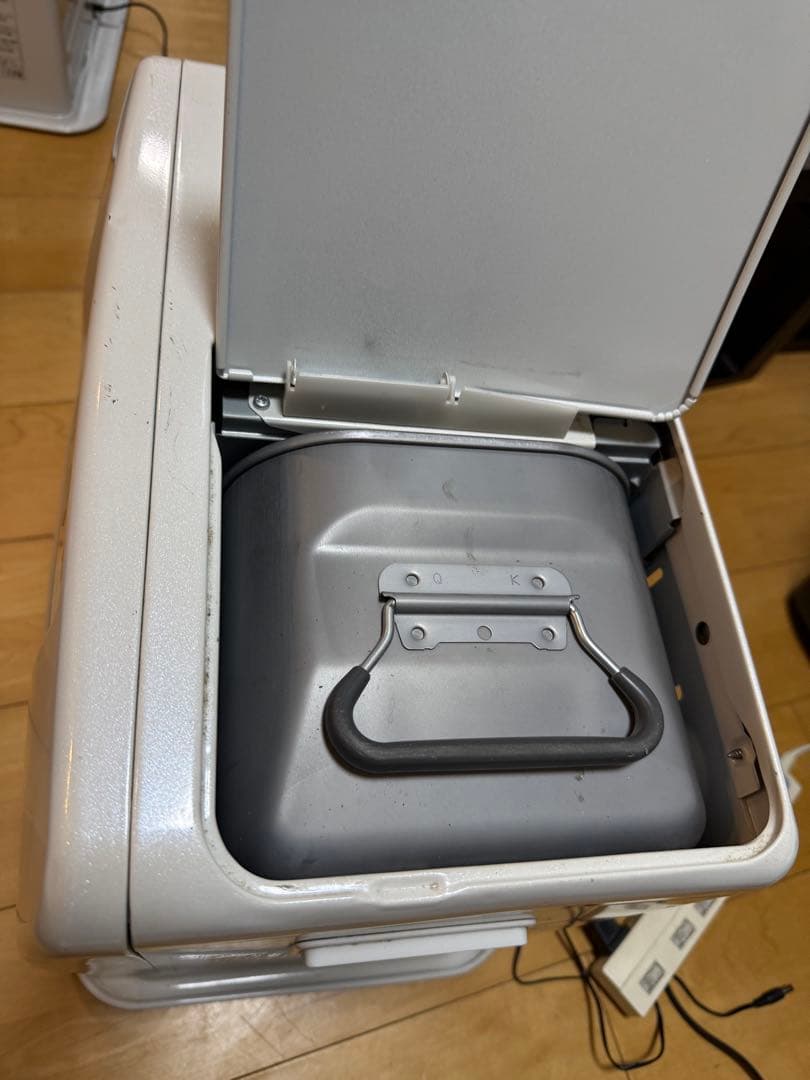 石油ヒーター　コロナ　CORONA FH-ST3617BY(W)