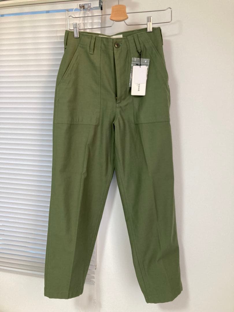 【新品未使用タグ付き】The Shinzone ベイカーパンツ　size34