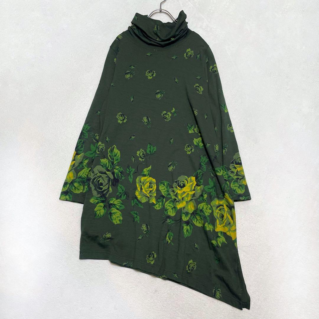 トクコプルミエヴォル タートルネック フレアワンピース アシンメトリー スリット