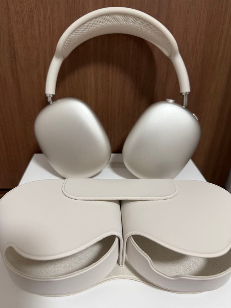AirPods Max スターライト