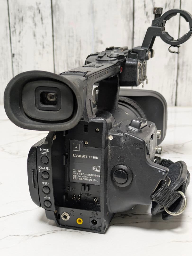 ② Canon　XF105