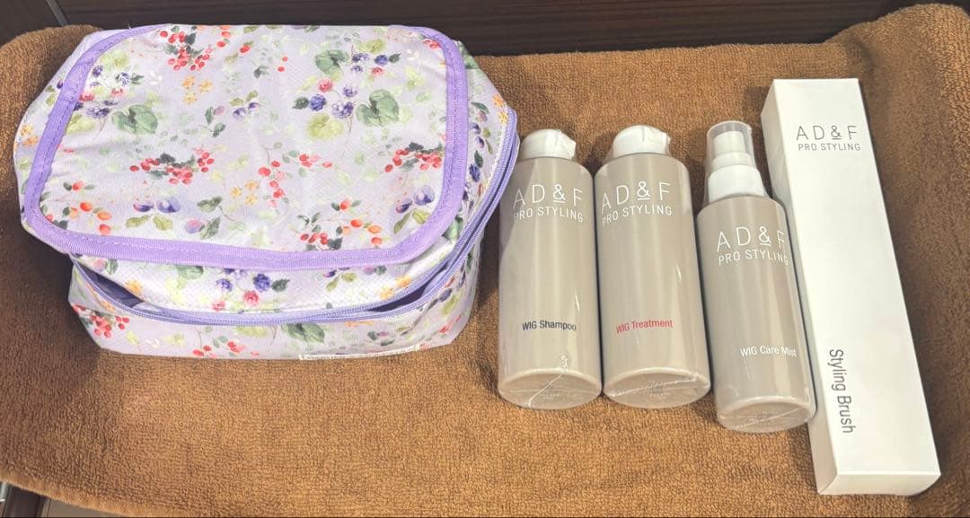 フォンテーヌ　VALAN ショート　高級ウィッグ　人毛ミックス　グレー