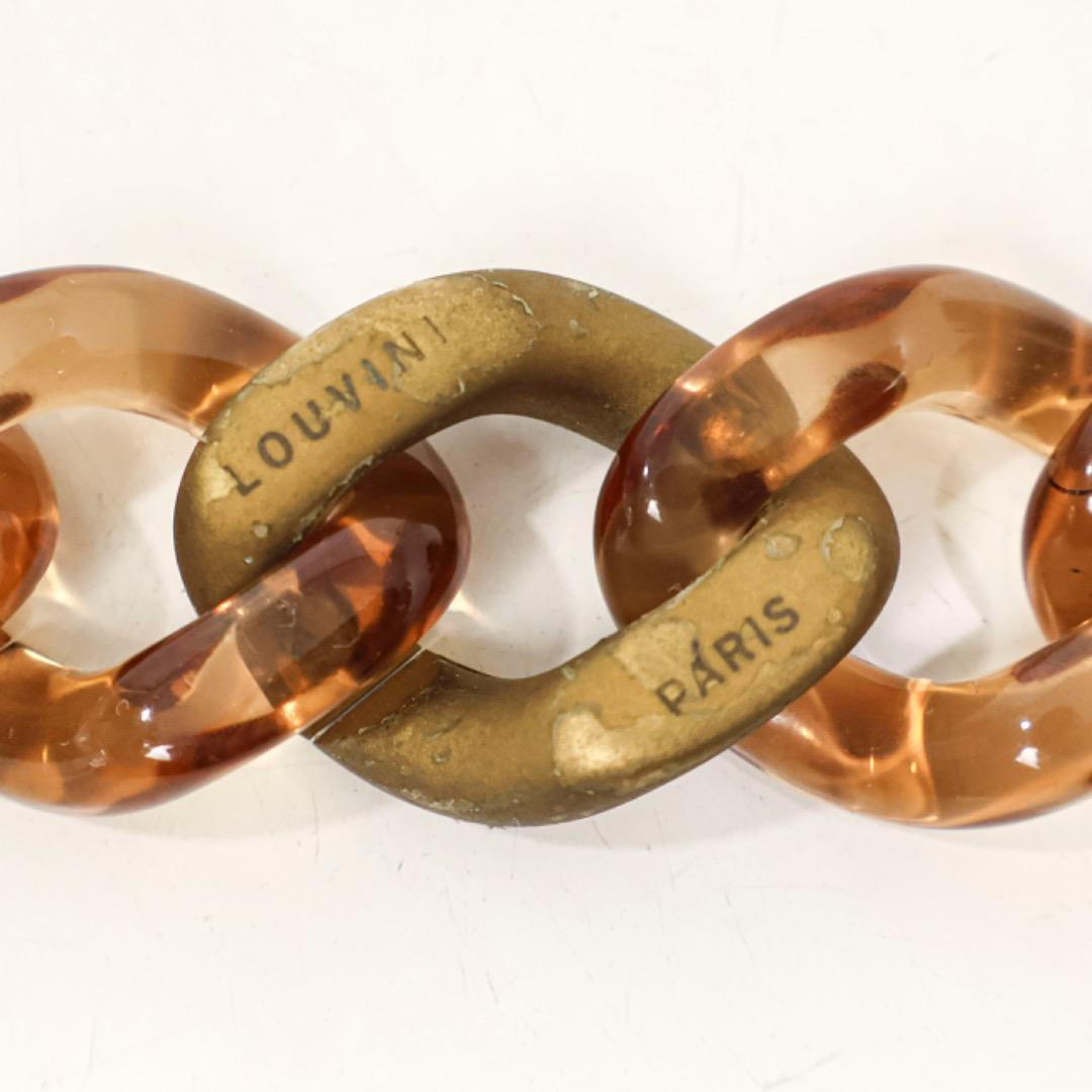 H4911Mルヴィニパリ　iPhone 15 Pro　スマホケースxストラップ