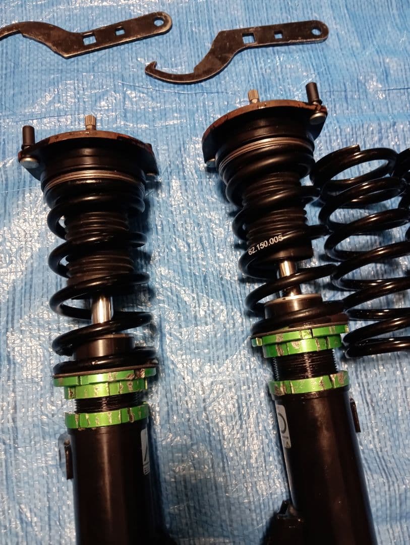 ★ダイハツイースla300s　車高調★ジャンク品/バネ４本、ベアリング付