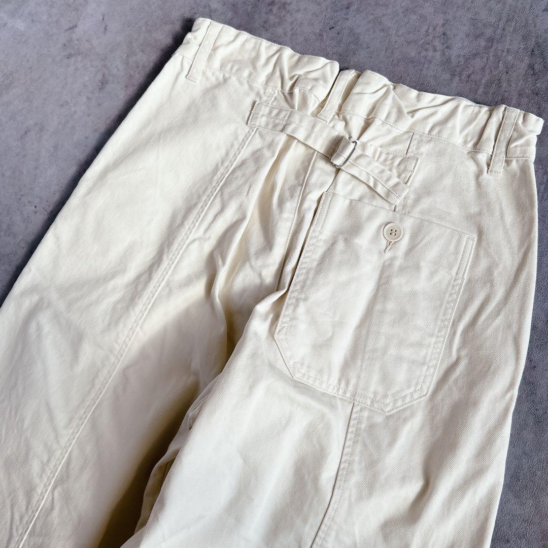 D.M.G ⿻ フレンチドリル アーモンドパンツ ルーズ 白 ボールパンツ 春