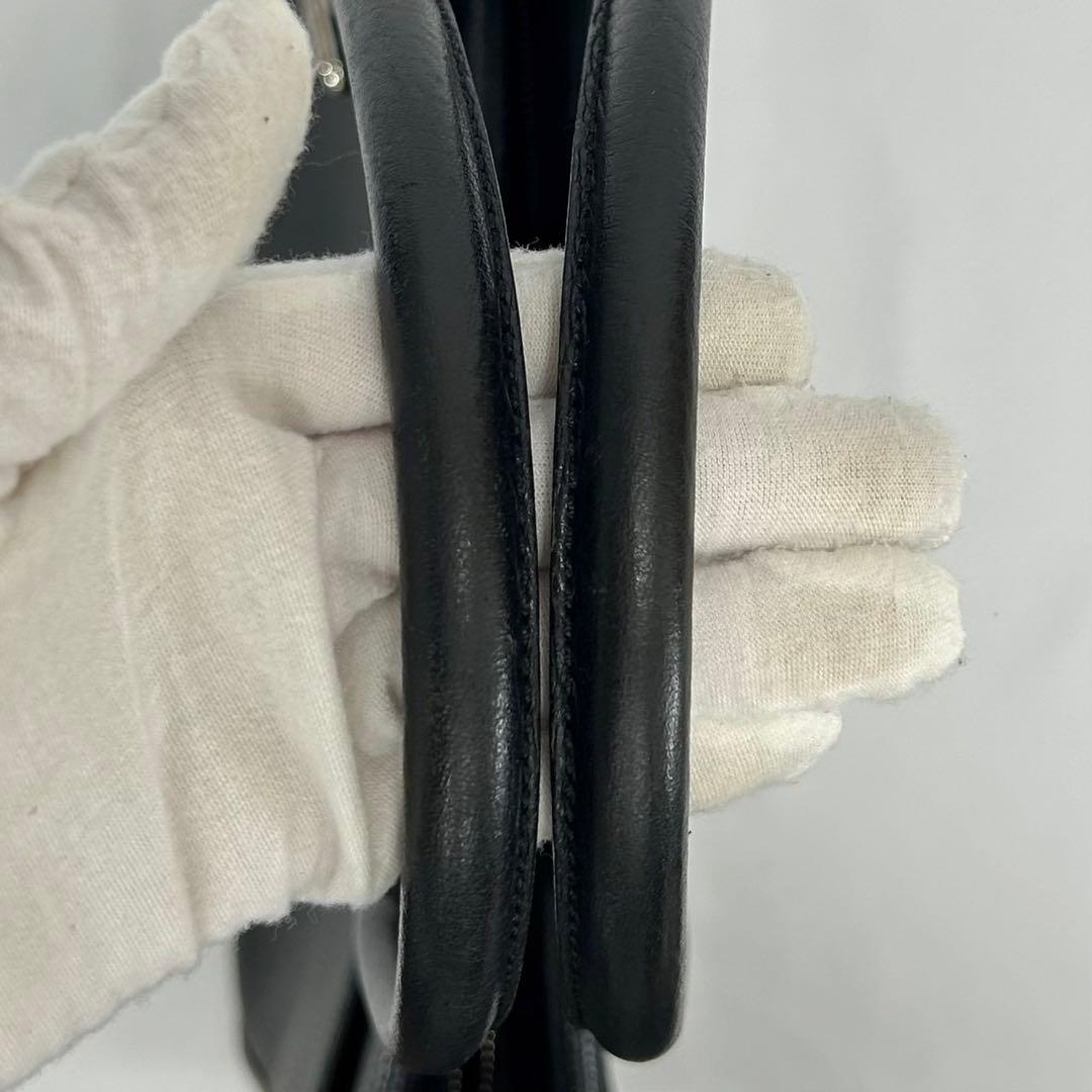 【美品】バーバリー トートバッグ レザー ノバチェック 肩掛け A4可 大容量