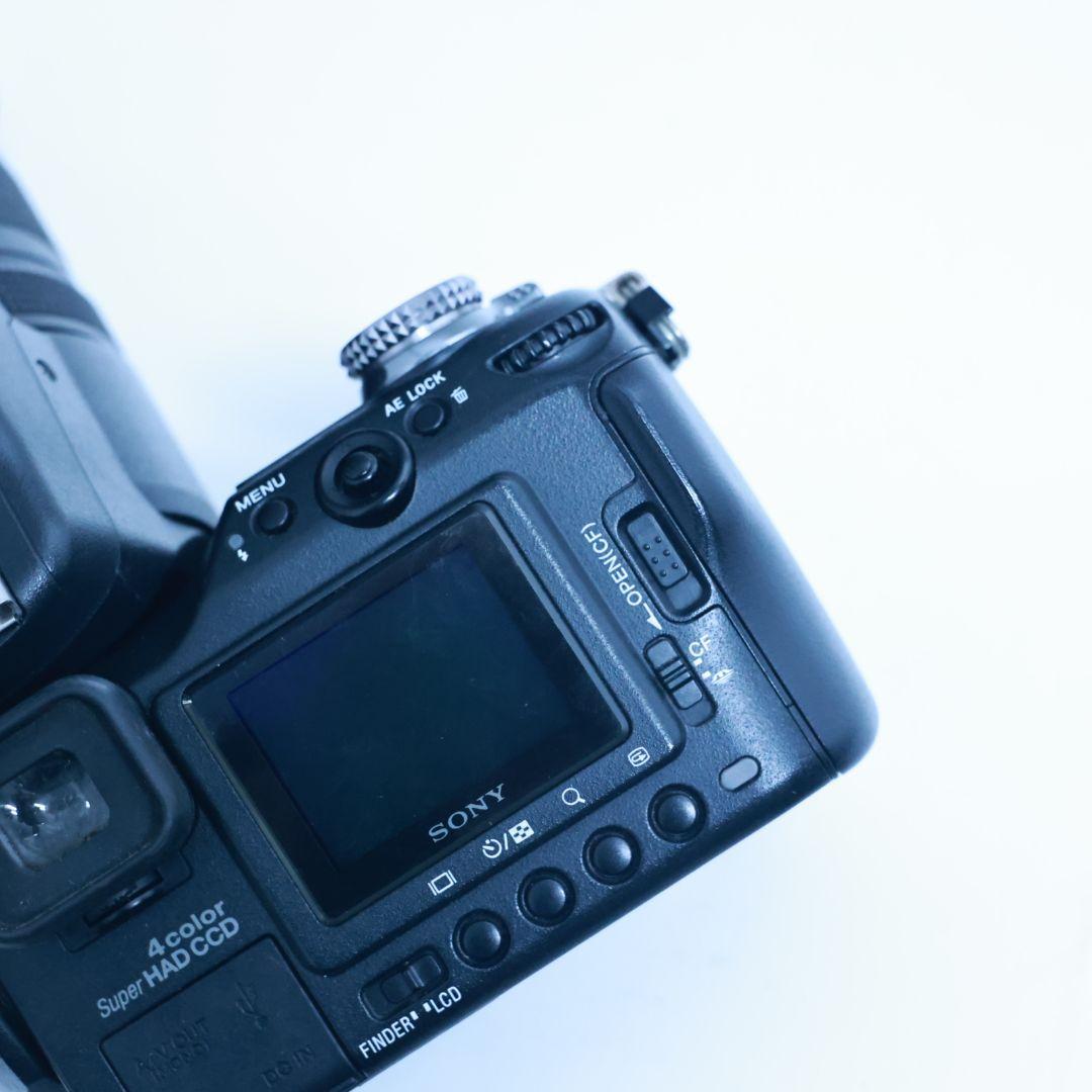 SONY Cyber-shot DSC-F828 デジタルカメラ　メモリー付