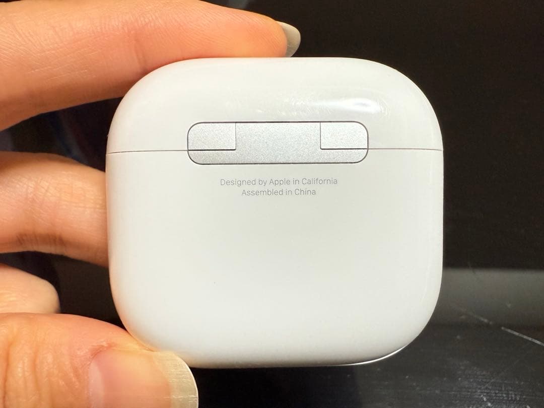 Apple AirPods4 ANC アクティブノイズキャンセリング搭載モデル