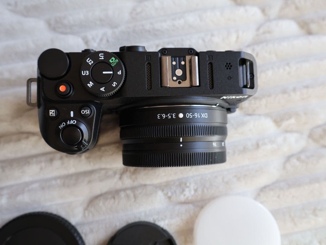 【ほぼ新品】 NIKON ニコン Z30 ダブルズームキット Z50 カメラ