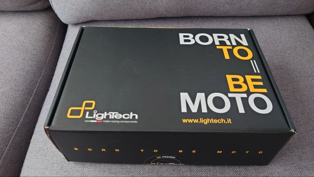 LighTech GSX-8S フェンダーレスキット ワケアリ