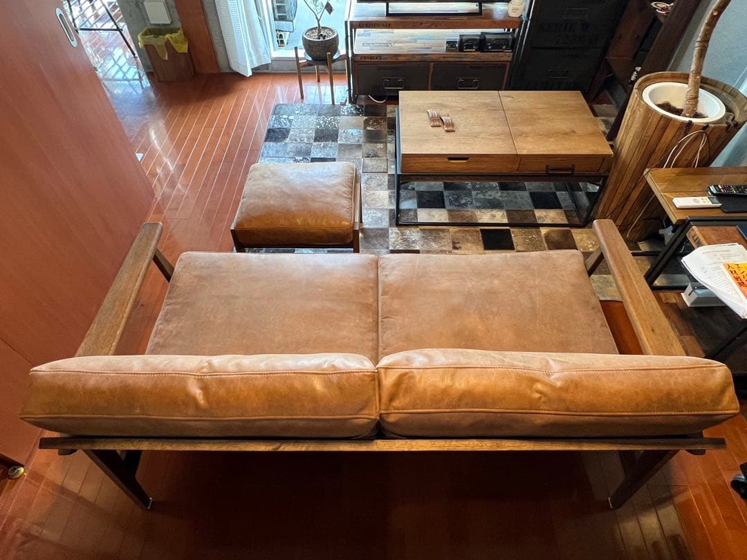 22日までオーカー(ジクロ)ソファ 2.5人掛　オットマン付属　クラッシュゲート