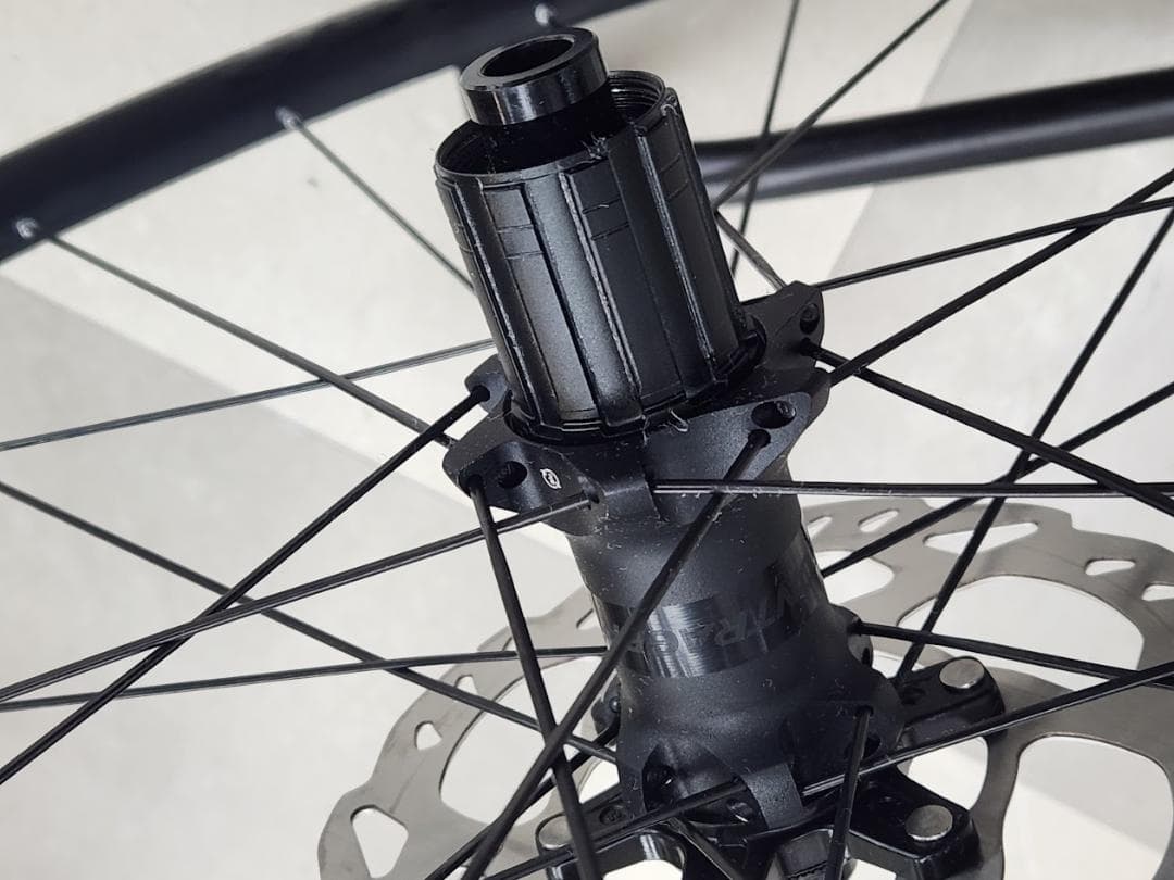 TREKボントレガー パラダイムコンプTLR ディスクホイル 160ｍｍＲＴ付