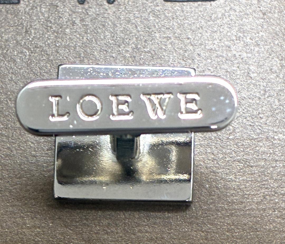 54 ロエベ LOEWE シルバー スクエア カフリンクス カフス ロゴ 箱