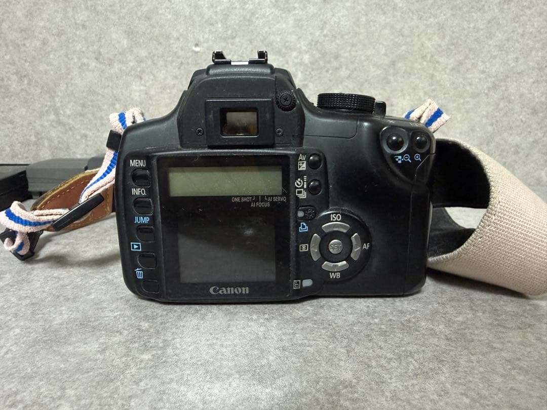 デジタル一眼レフカメラ キャノン EOSKiss デジタルN ダブルズームキット