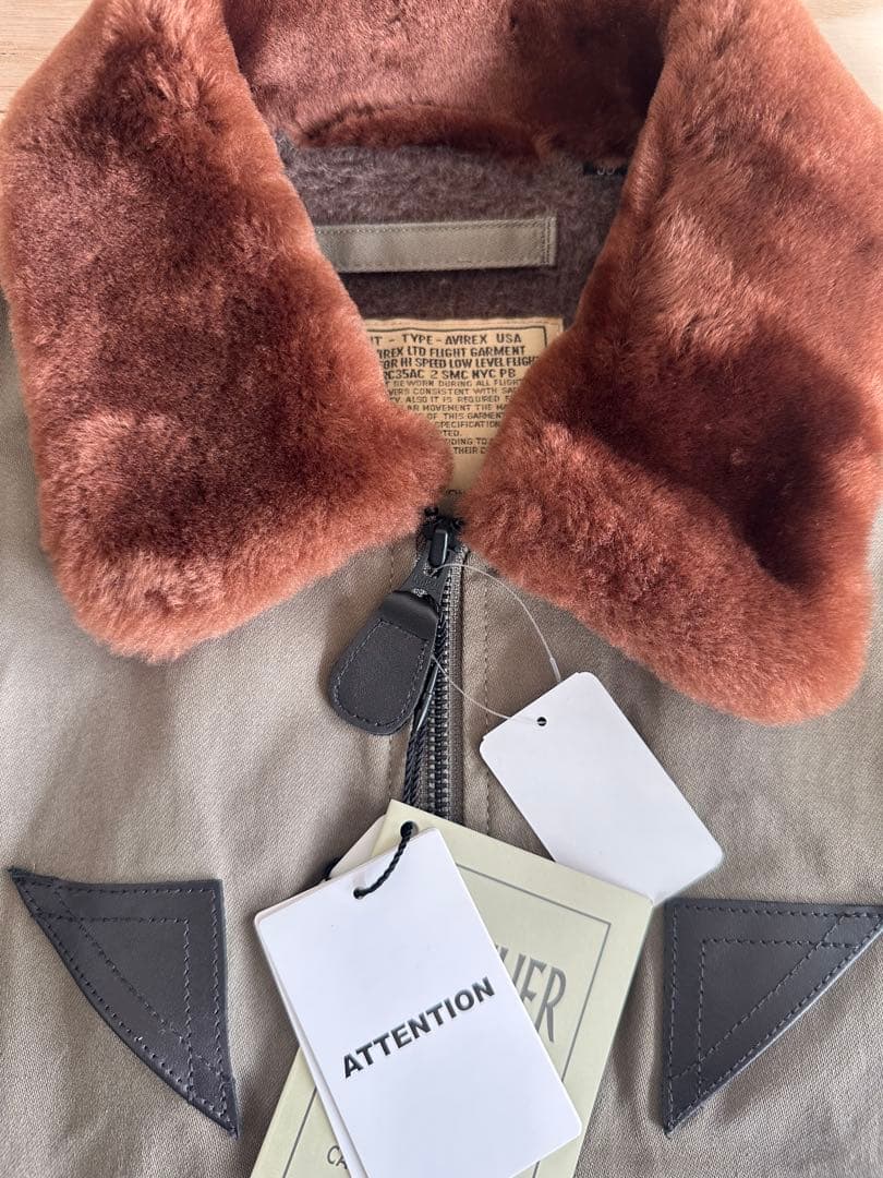 新品未使用タグ付き　AVIREX B-15A Sleepy Time Gal