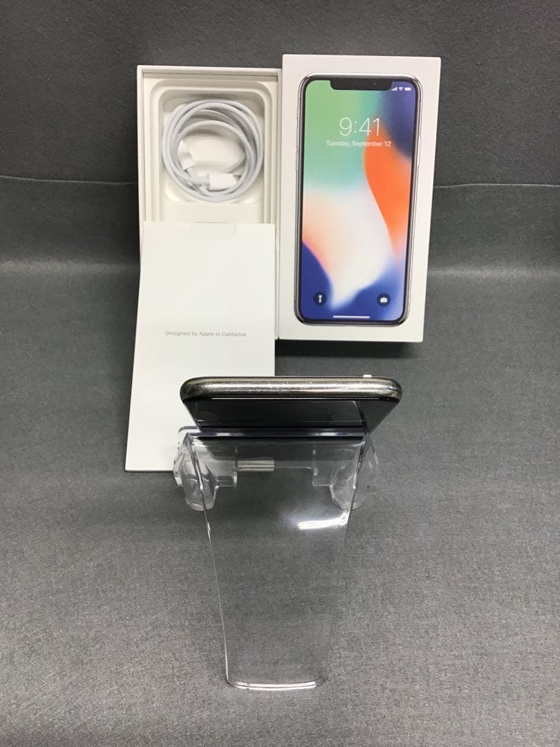 美品 国内版 SIMフリーiPhoneX　64GB シルバー色