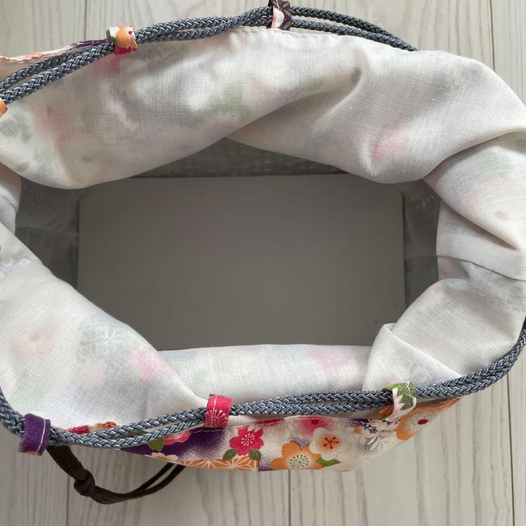 浴衣セット　7点　和モダン赤系　浴衣　帯　下駄　扇子　かごバッグ　巾着　髪飾り